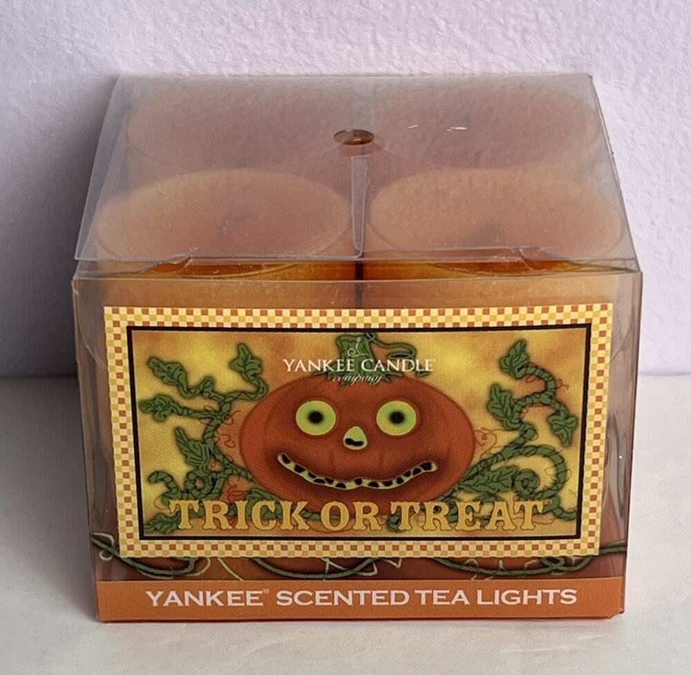 Yankee Candle Trick or Treat Halloween 12 Scented Tea Lights Pumpkin Vintage NO